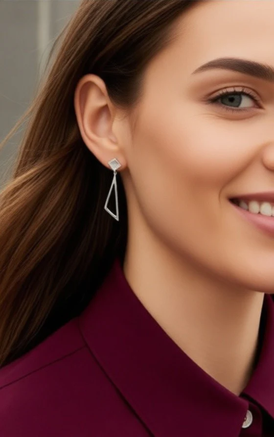 BOUCLES D'OREILLES EN ARGENT TRIANGLE PENDANT - Image 2