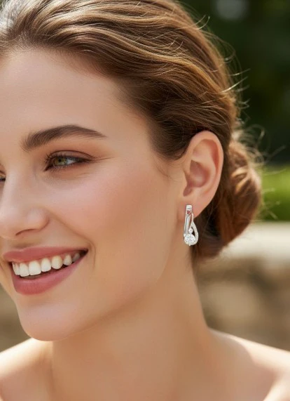 BOUCLES D'OREILLES EN ARGENT SERTIE DE PIERRES - Image 2