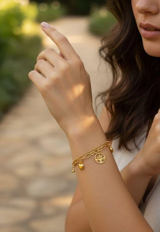 BRACELET EN ACIER COEURS ET ARBRE DE VIE PENDANTS - Image 2