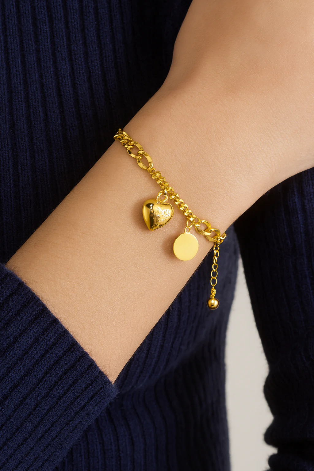 BRACELET EN ACIER DORE AVEC COEUR "BLIND FOR LOVE" - Image 2