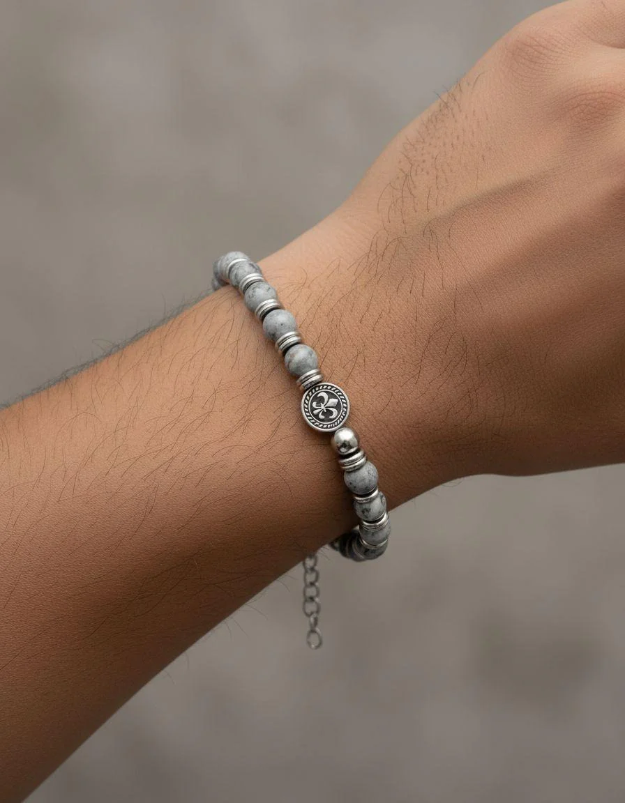 BRACELET PIERRES JASPE GRIS MOTIF FLEUR DE LYS - Image 2
