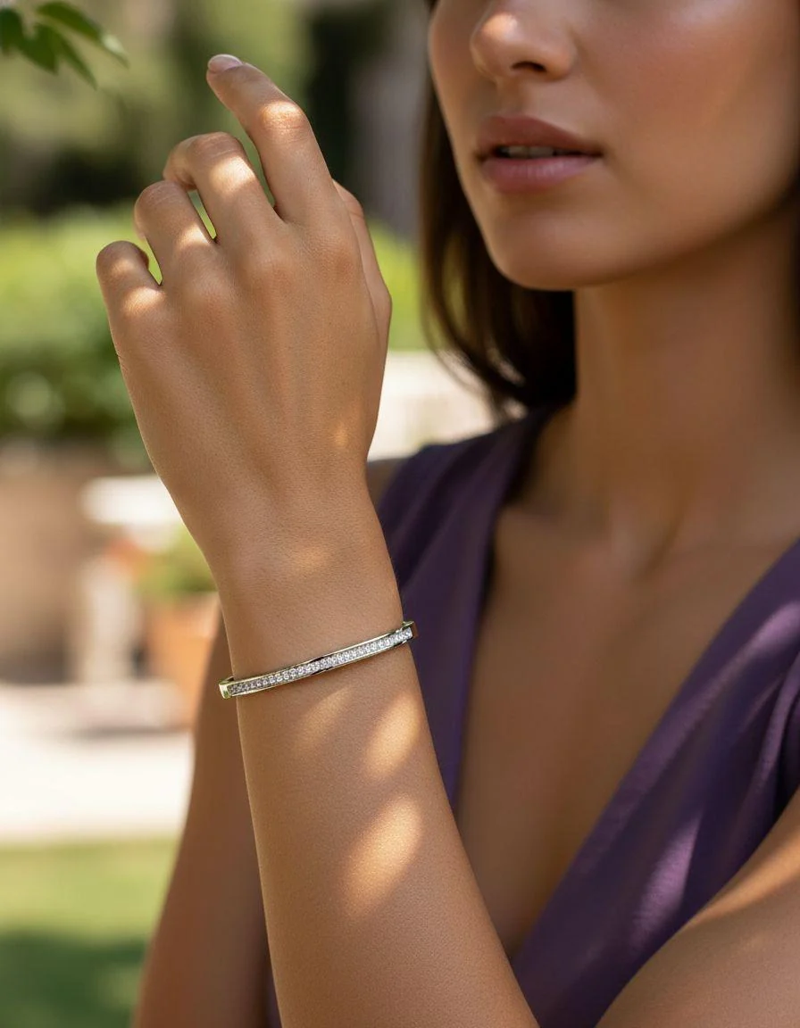 BRACELET RIGIDE EN ACIER LIGNE DE STRASS - Image 2