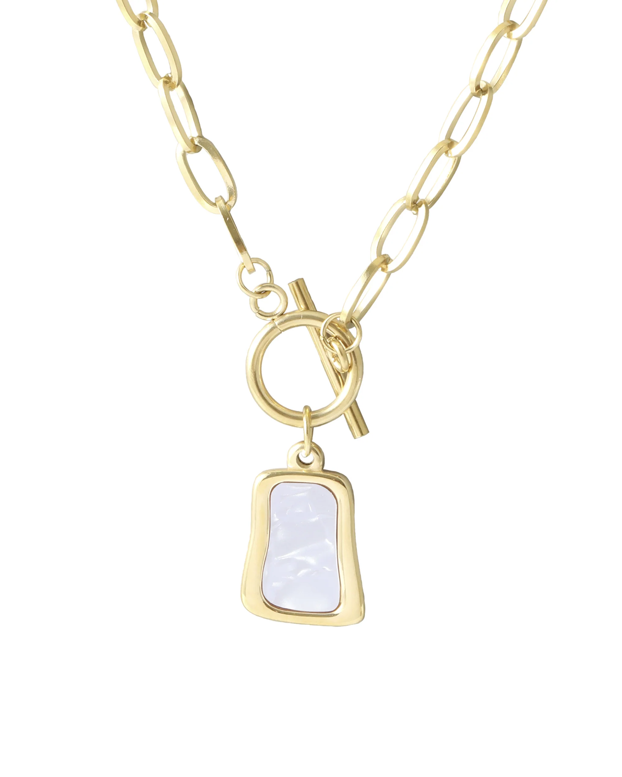COLLIER EN ACIER DORE PENDENTIF TRAPEZE NACRÉ