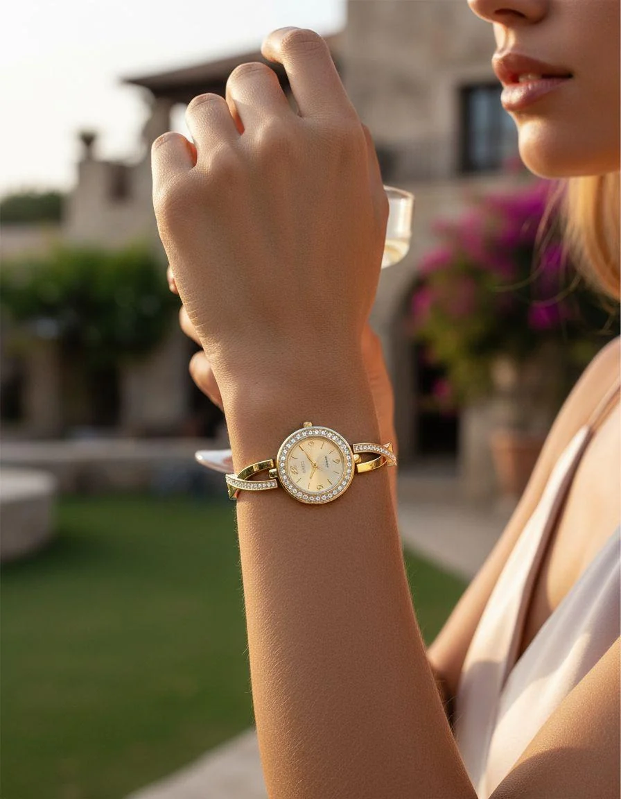 Montre Venizi dorée avec strass et cadran doré - Image 2